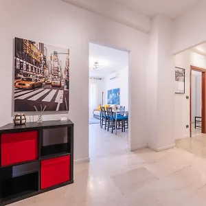 Lungotevere Appartement